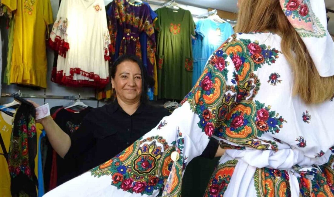 Mardin’de geçmişten bu yana kullanılan yöresel kıyafetler, hem düğünlerde hem