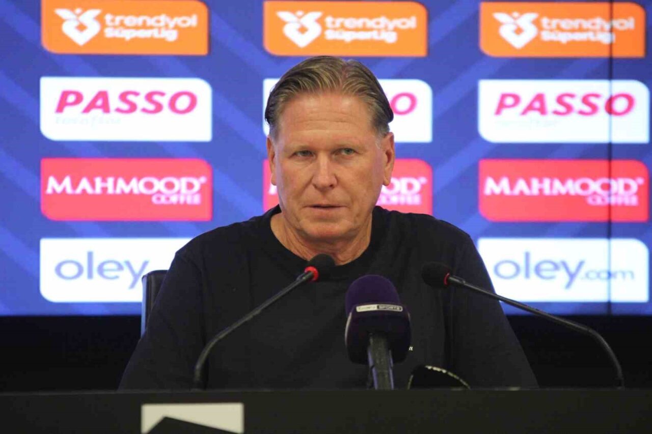 Kayserispor Teknik Direktörü Markus Gisdol, Galatasaray maçının ardından yaptığı açıklamada,