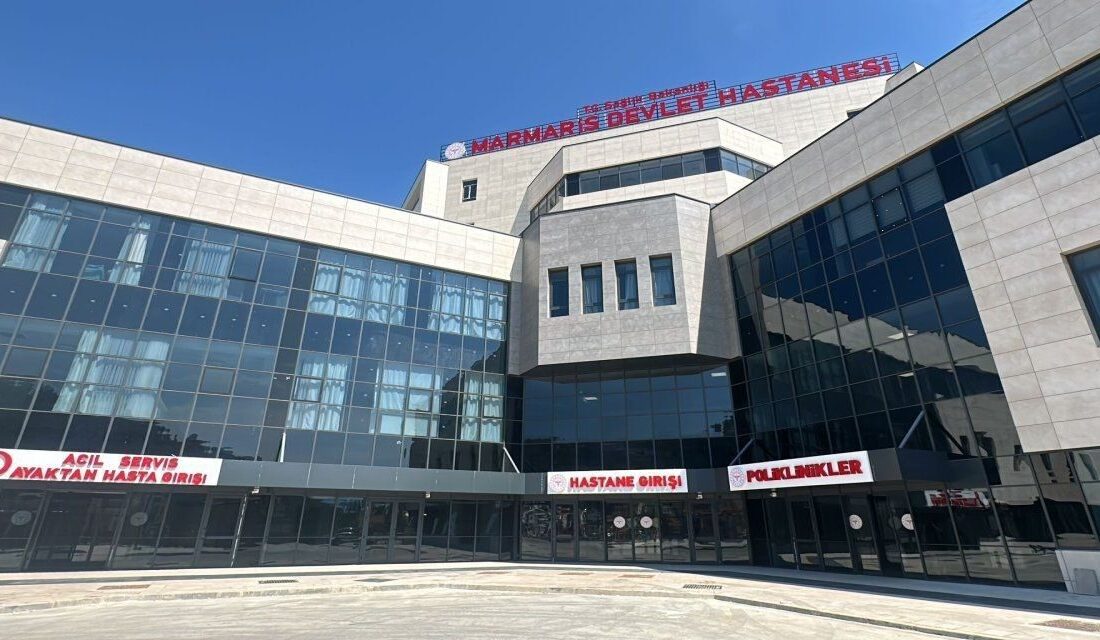 Muğla’nın Marmaris ilçesinde muayene için geldiği hastanede doktora saldıran şüpheli,