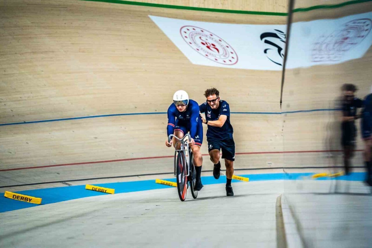 Büyük Britanya adına yarışan Matt Richardson, erkekler elit 200 metre