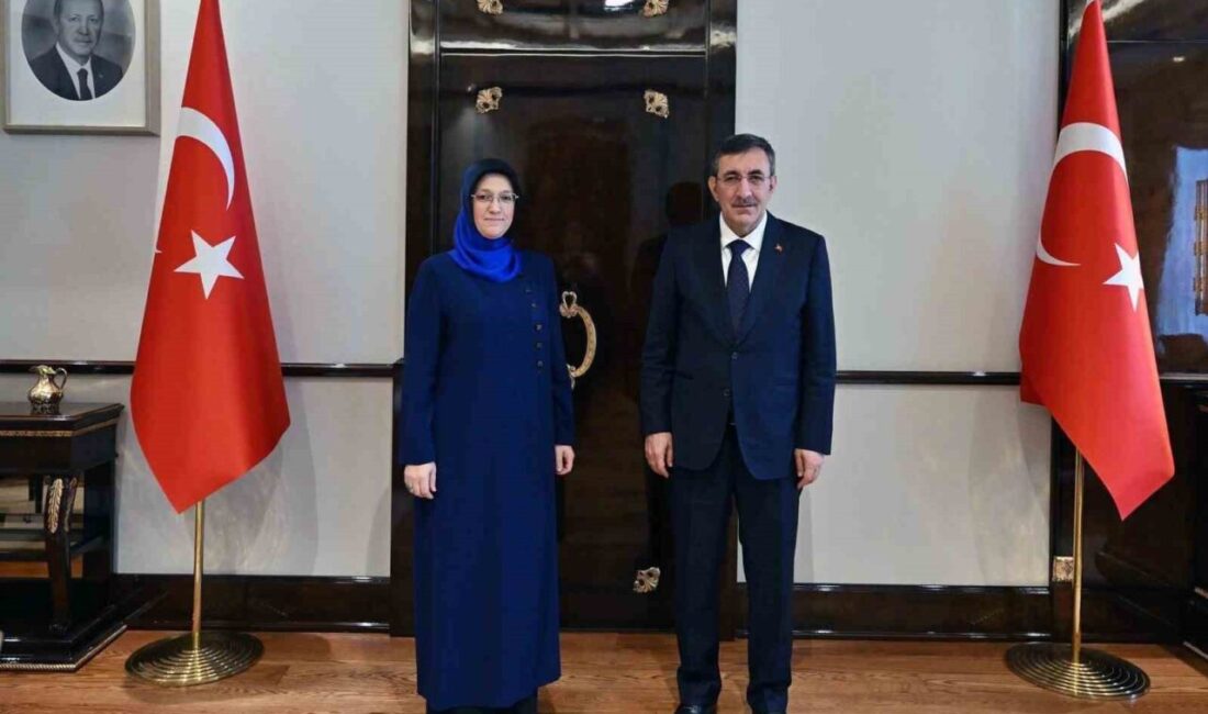 Manisa Celal Bayar Üniversitesi (MCBÜ) Rektörü Prof. Dr. Rana Kibar,