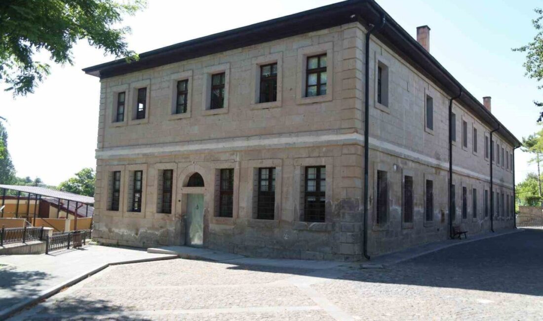 Melikgazi Belediyesi, 25-29 Ağustos tarihleri arasında Gesi Kamp Merkezi’nde İngilizce