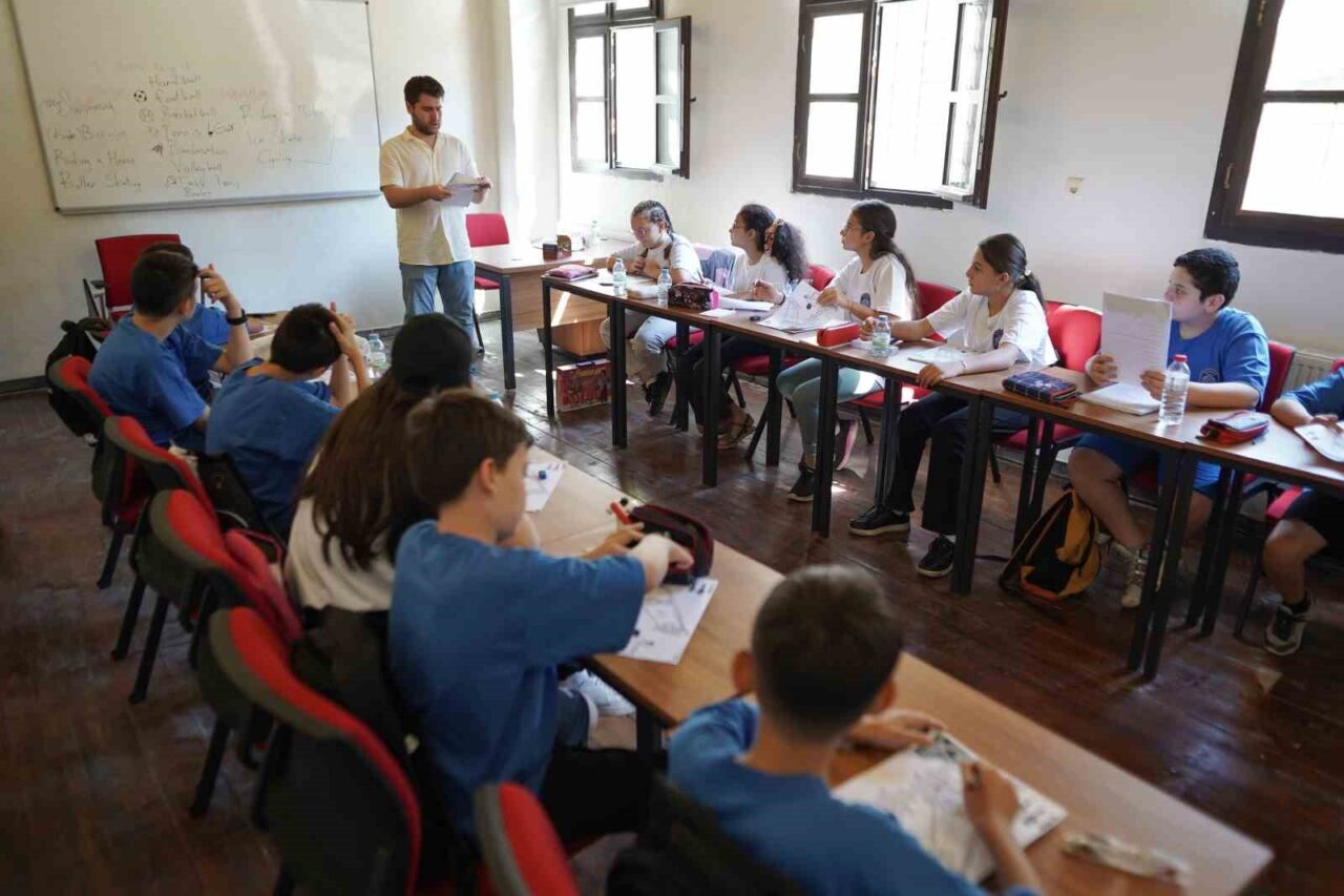 Melikgazi Belediyesi’nin 11-14 yaş aralığındaki gençlere özel Gesi Kamp Merkezi’nde