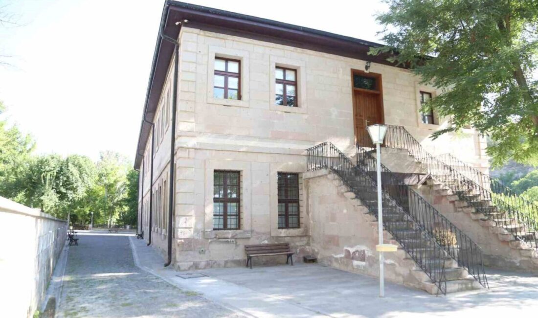 Melikgazi Belediyesi, Tarihi Gesi İlkokulu Kamp Merkezi’nde yatılı konaklama imkanı