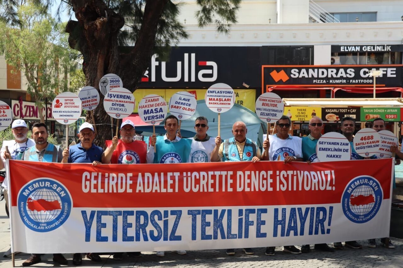 Memur Sen Antalya Temsilciliği kamu işveren heyetinin sunduğu ikinci teklifin