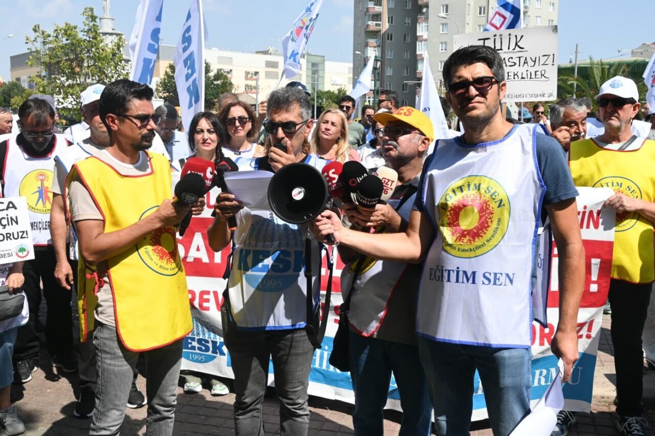 Zam görüşmelerinin sonuç vermemesi sonrası, Eskişehir’de memur ve kamu çalışanları