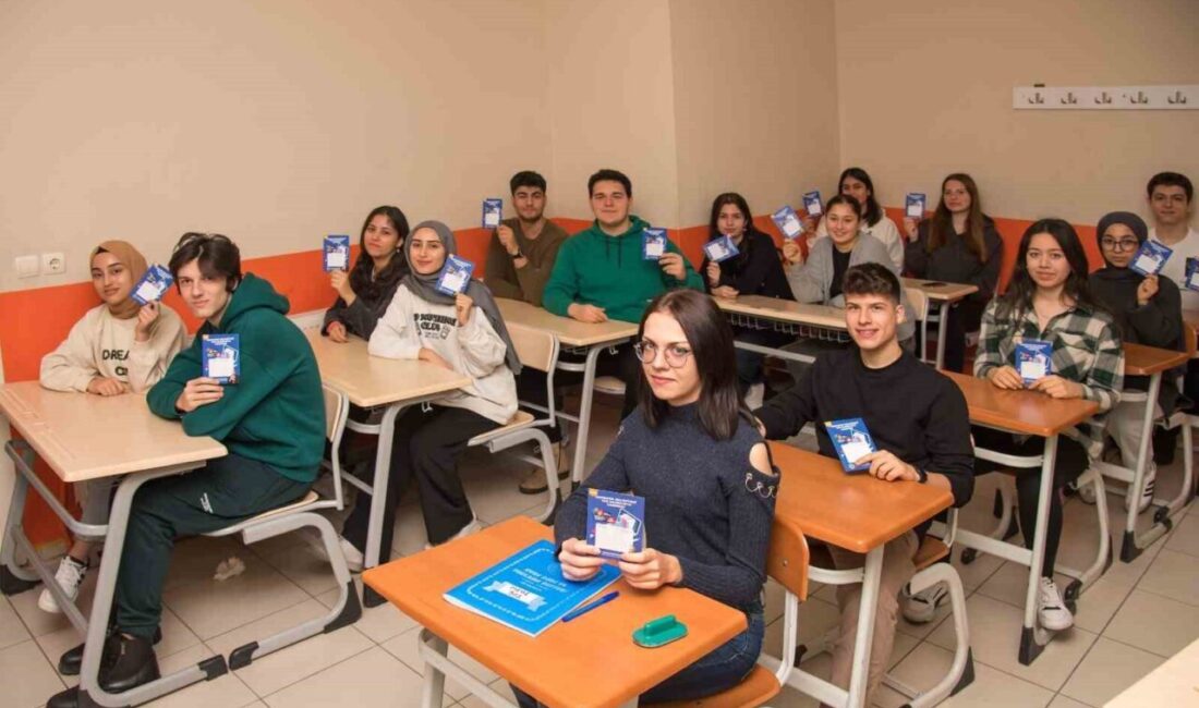 Eğitim yatırımları ve teşvikleriyle örnek gösterilen Menemen Belediyesi, üniversiteye hazırlık