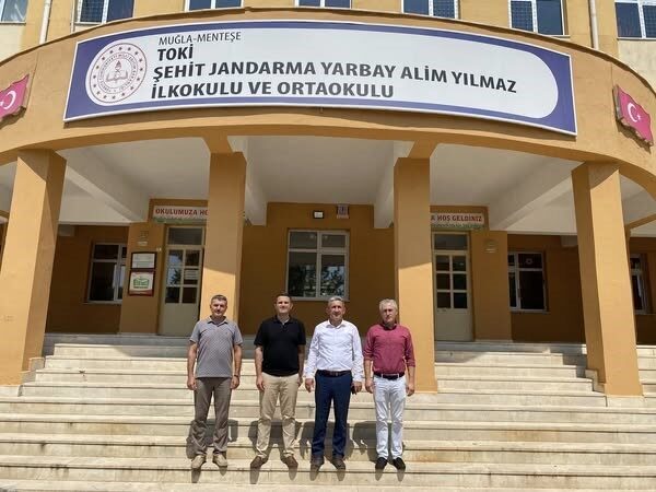 Muğla’nın Menteşe ilçesinde, İlçe Milli Eğitim Müdürü İdris Kömürcü’nün okul