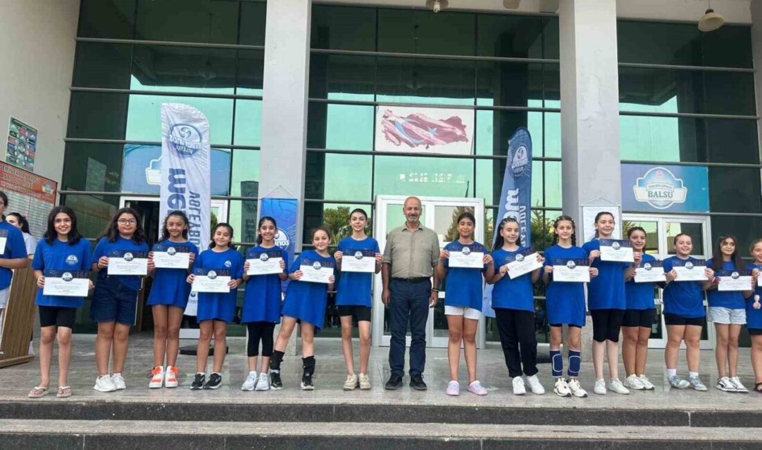 Merinos Voleybol takımı, geleceğin voleybolcularının yetiştirilmesi ve yetenekli sporcuların seçilerek
