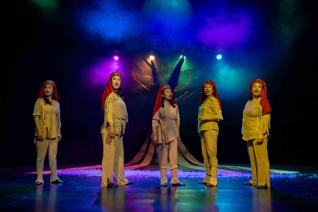 Mersin Büyükşehir Belediyesi Şehir Tiyatrosu, ‘Ben Anadolu’ ile Uluslararası Akdeniz