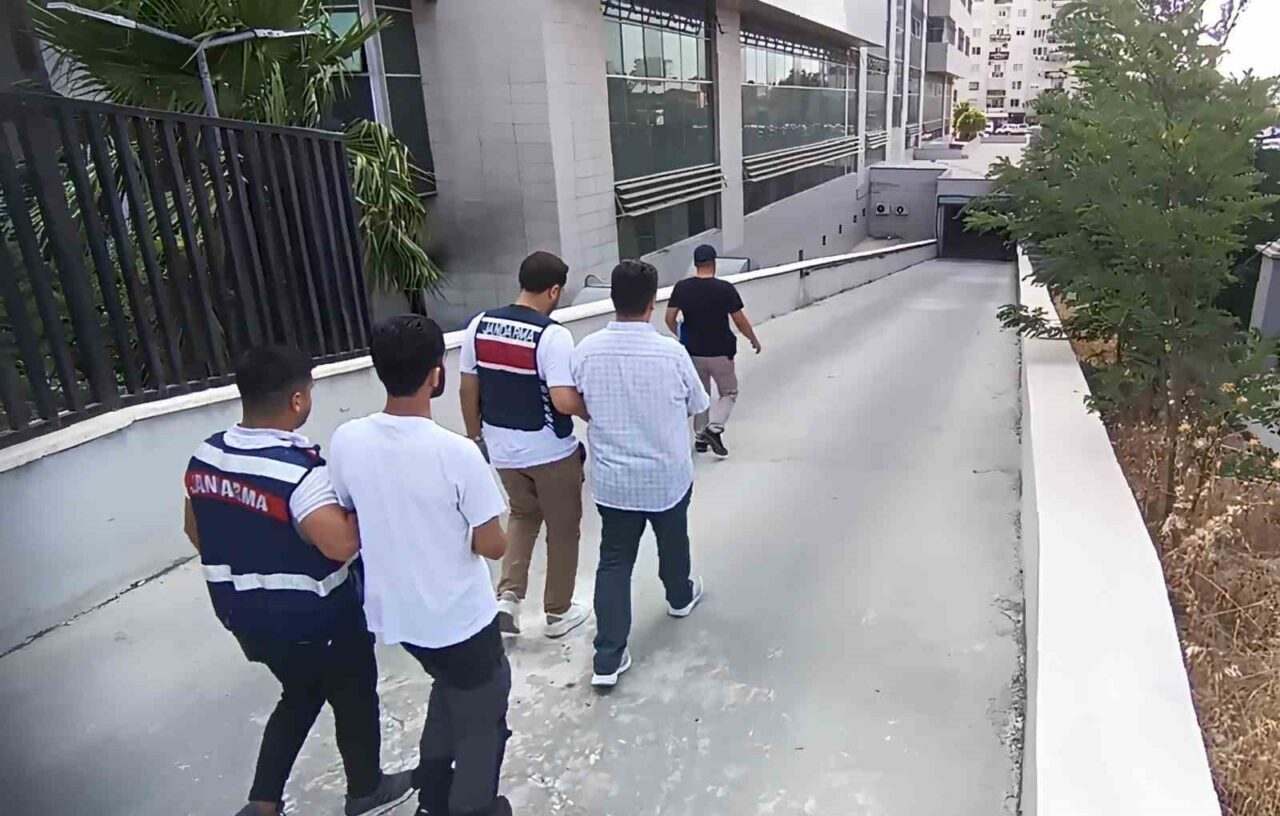Mersin’de terör örgütü DEAŞ’a yönelik düzenlenen operasyonda, örgüte finans sağladıkları