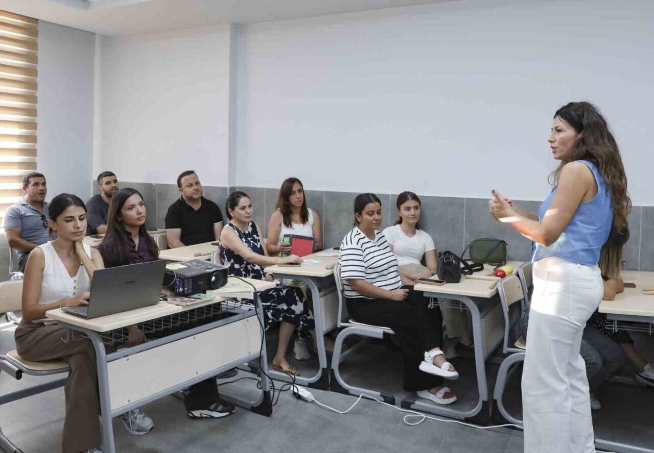 Mersin Büyükşehir Belediyesi, ailelerin çocuklarıyla kurdukları ilişkilere destek olmak amacıyla