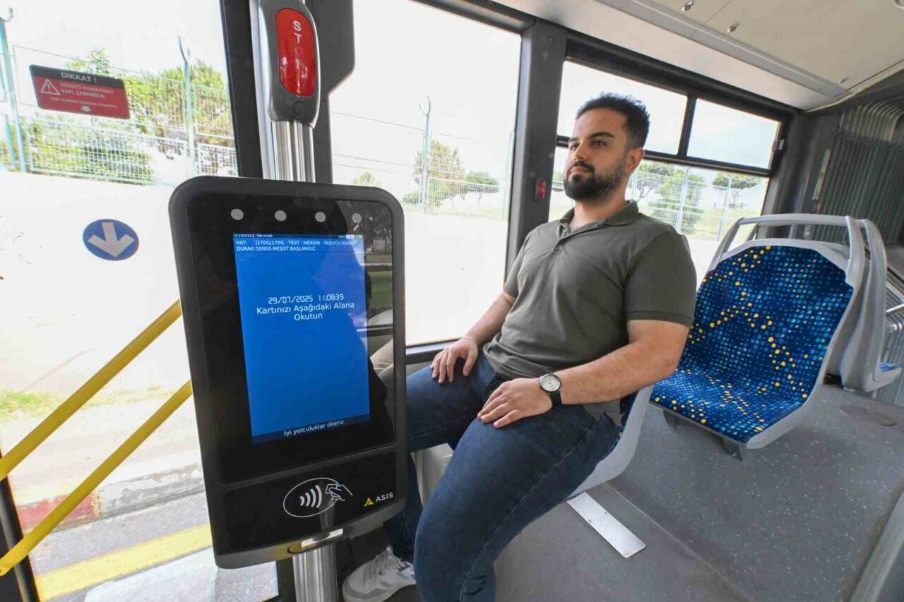 Mersin Büyükşehir Belediyesi, Türkiye’de bir ilki gerçekleştirerek toplu taşımada ’gittiğin
