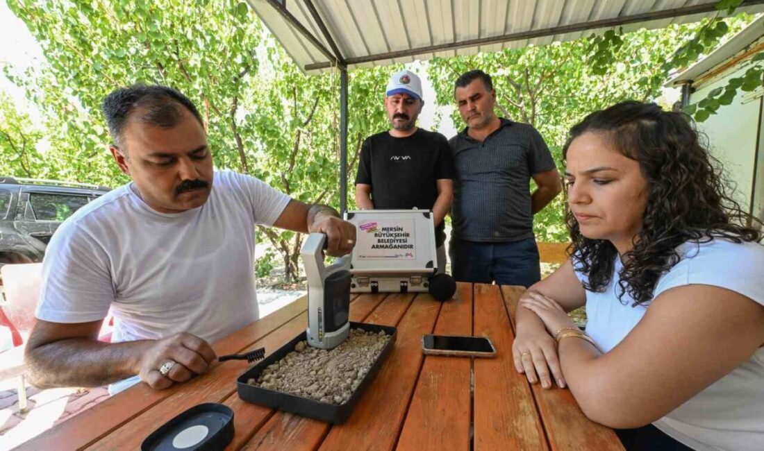 Mersin Büyükşehir Belediyesi, üreticilerin doğru gübreleme yaparak hem verimliliği artırmaları