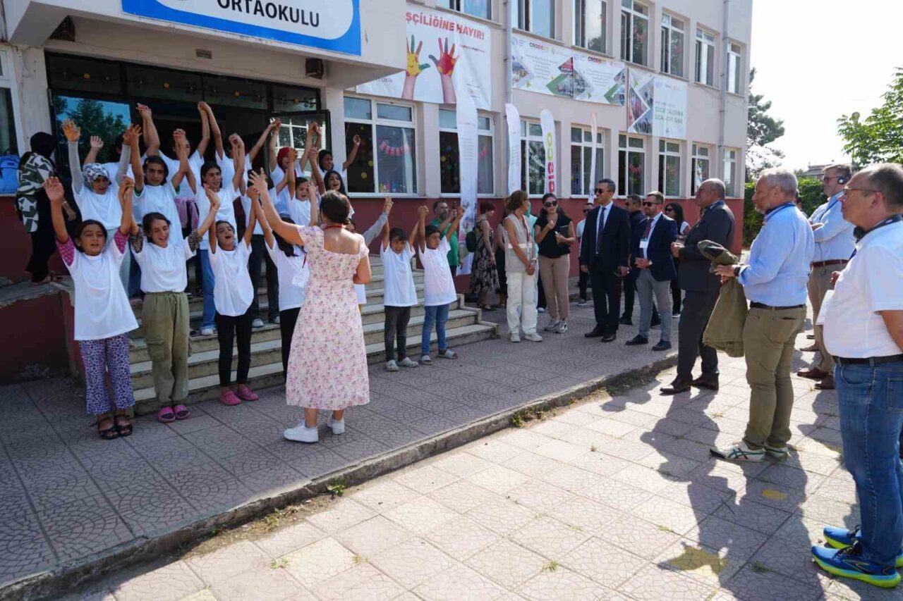 Samsun’un Çarşamba ilçesinde ovada çalışan mevsimlik tarım işçilerinin çocuklarına yönelik