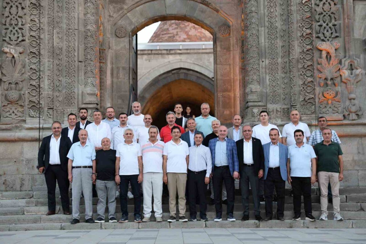 Mezopotamya ÜPAK Yönetim Kurulu Toplantısı Erzurum’da yapıldı. Erzurum Ticaret Borsası