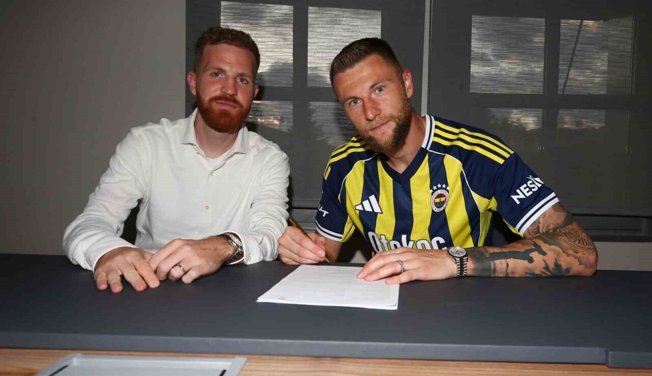 Fenerbahçe, geçtiğimiz sezon kiralık olarak forma giyen Slovak stoper Milan