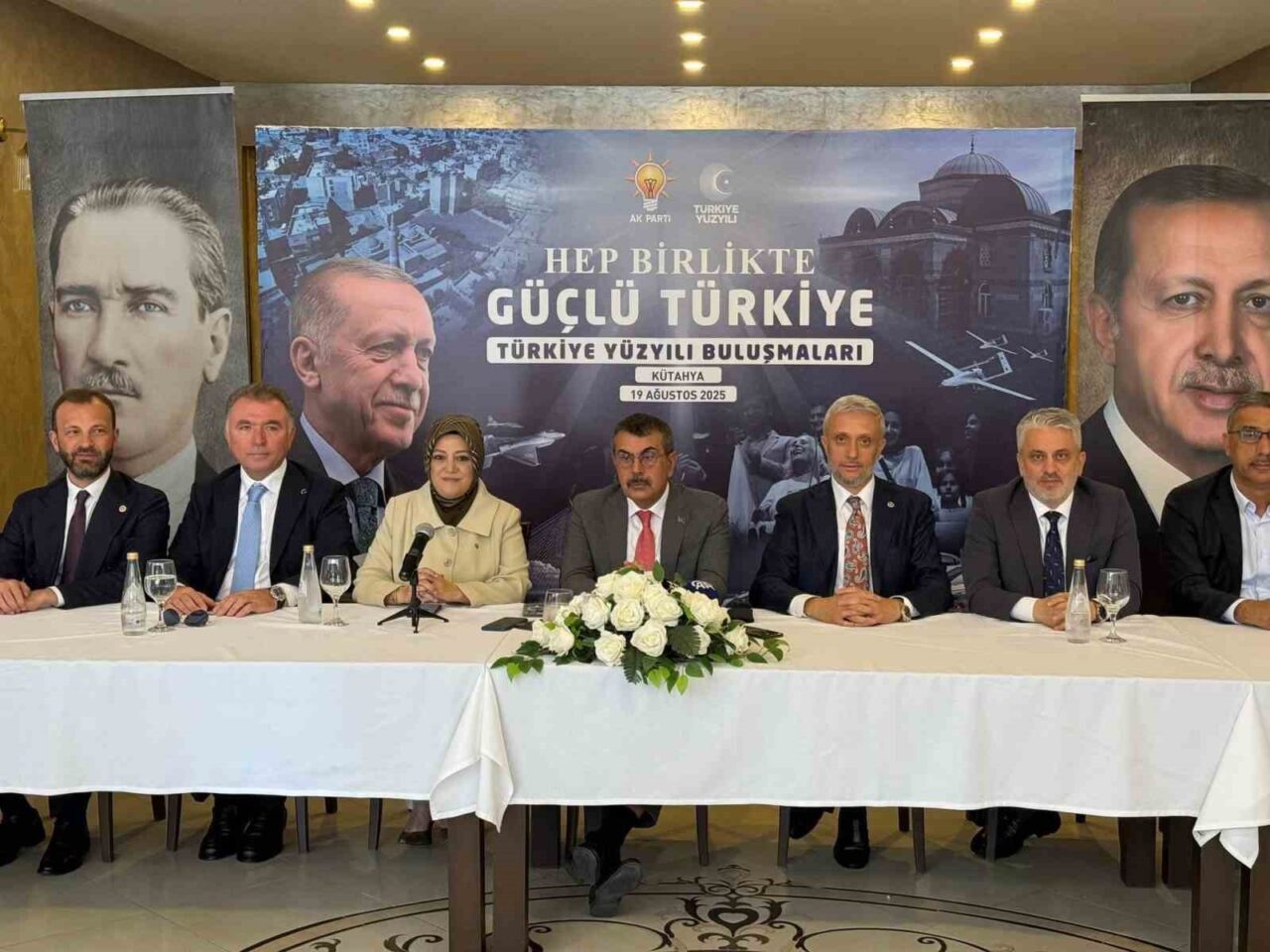 “Türkiye Yüzyılı Buluşmaları” çerçevesinde Kütahya’da bir dizi toplantılara katılan Milli