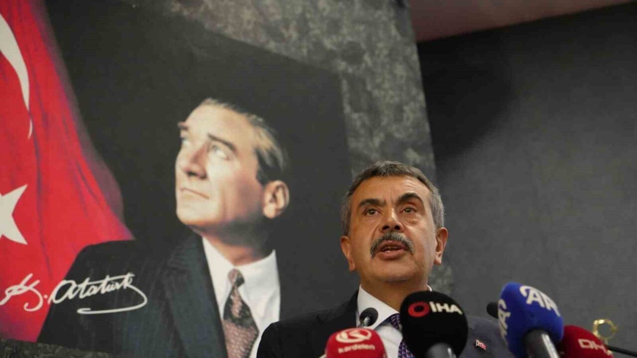 Milli Eğitim Bakanı Prof. Dr. Yusuf Tekin, Erzurum Hizmetiçi Eğitim