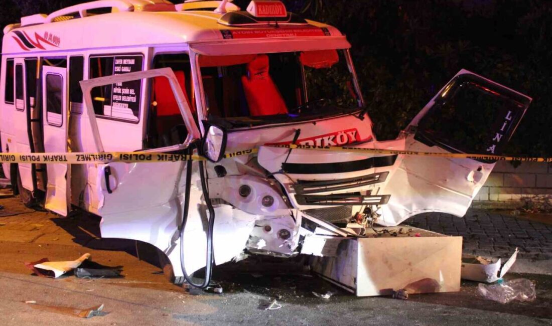 Aydın’ın Efeler ilçesinde minibüs ile otomobilin çarpışması sonucu meydana gelen