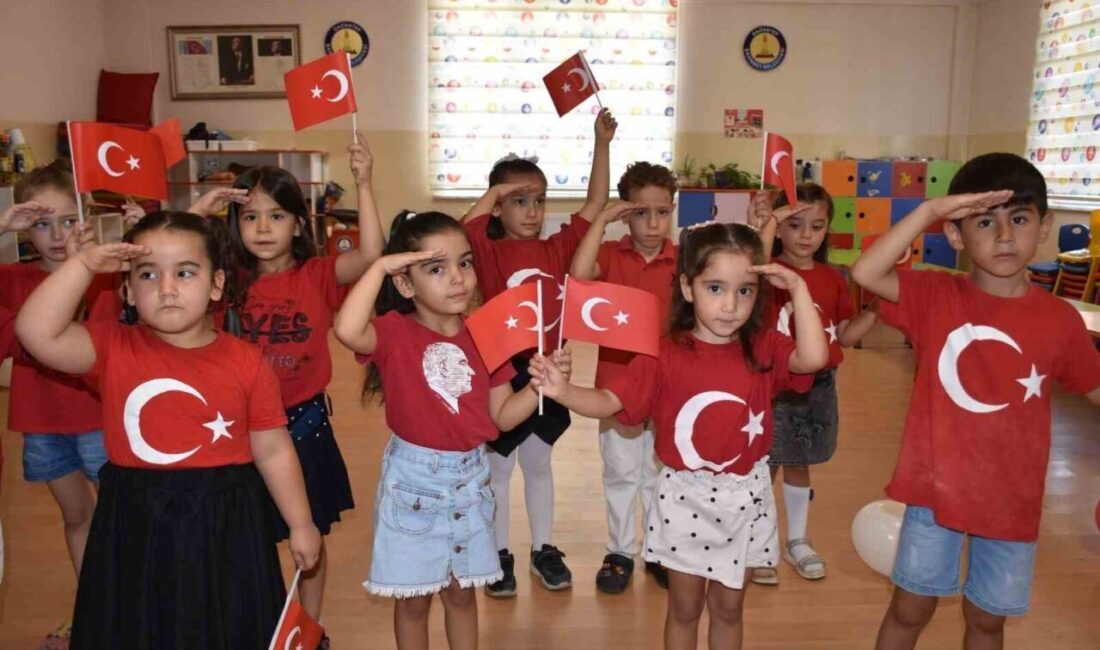 Şahinbey Belediyesi’ne bağlı Binevler Sosyal Tesisi’nin minik öğrencileri, 30 Ağustos