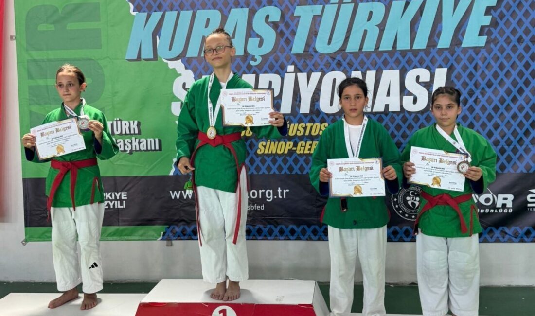 DÜZCE(İHA) – Sinop’ta yapılan Minikler Türkiye Kuraş Şampiyonasında Düzceli sporcular