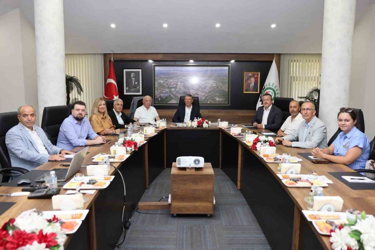 Moda ve Hazır Giyim Federasyonu (MHGF) Başkanı Hüseyin Öztürk, Denizli