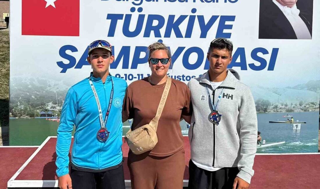 Eskişehir’de düzenlenen Durgunsu Kano Türkiye Şampiyonası’nda Köyceğiz Su Sporları Sporcu