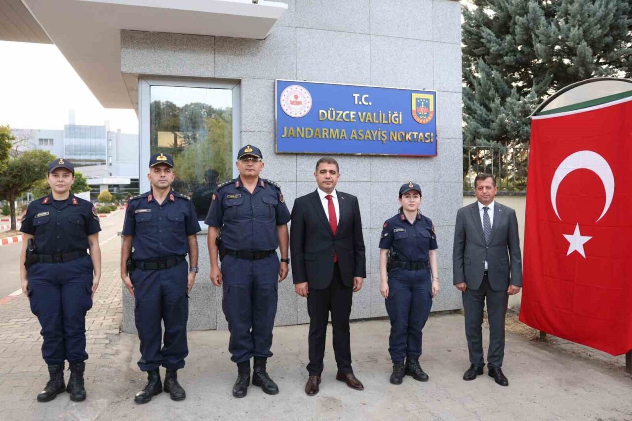 DÜZCE(İHA) – Düzce İl Jandarma Komutanlığı tarafından Atatürk Devlet Hastanesi