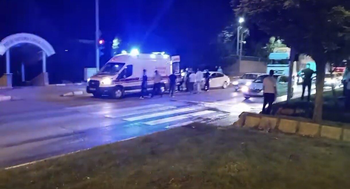 Muş’ta meydana gelen trafik kazasında 1 kişi yaralandı. Edinilen bilgilere