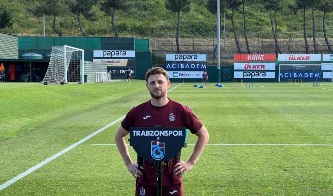 Trabzonspor’un savunma oyuncusu Mustafa Eskihellaç, saha içinde ellerinden gelenin en