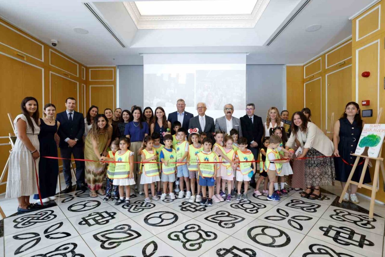 İzmir Ekonomi Üniversitesi Beyaz Köşk Anaokulu öğrencileri, “Müze Okuluma Geldi”