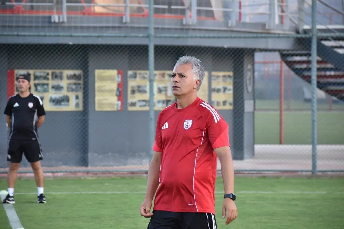 Altınordu Teknik Direktörü Namet Ateş, oyuncu gelişimlerinin kulüp için önemiyle