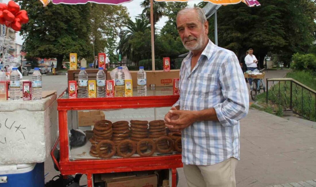 Türk halk müziğine ömrünü adayan Yusuf İzzet Hatipoğlu, müzikle geçen