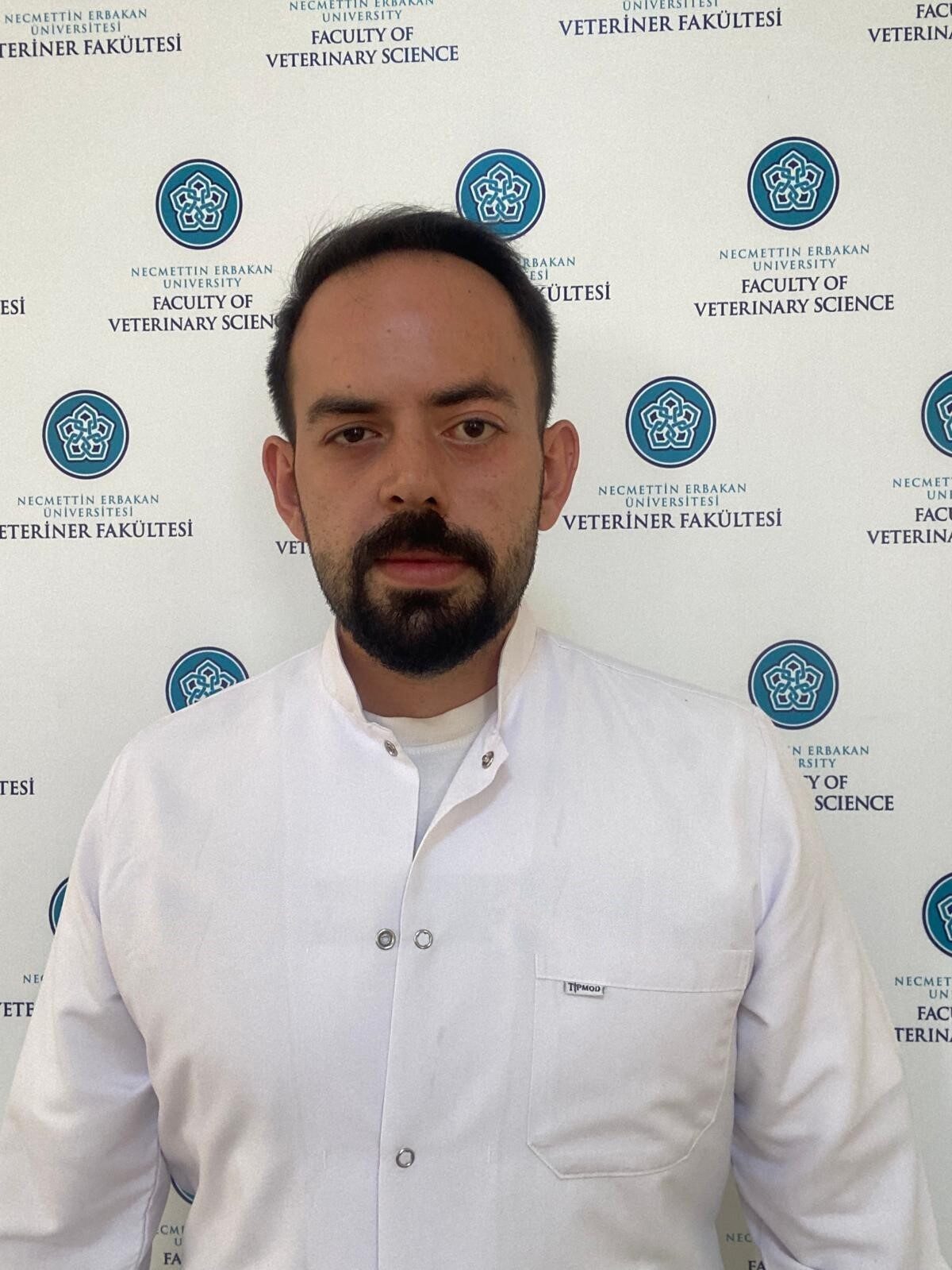 Necmettin Erbakan Üniversitesi Veteriner Fakültesinden Dr. Öğr. Üyesi Furkan Yüksel’in