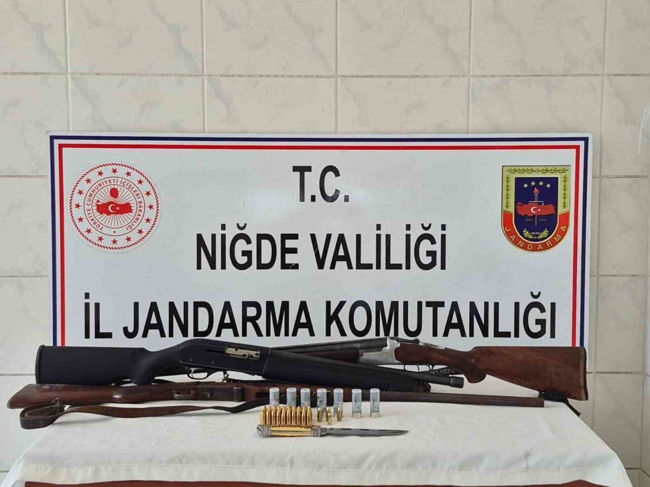 Niğde İl Jandarma Komutanlığı tarafından ruhsatsız ateşli silahlarla mücadeleye yönelik