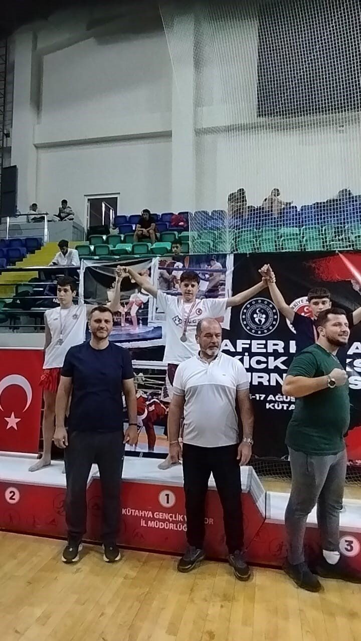 Kütahya’da düzenlenen ve 40 ilden 800 sporcunun katıldığı 17. İller