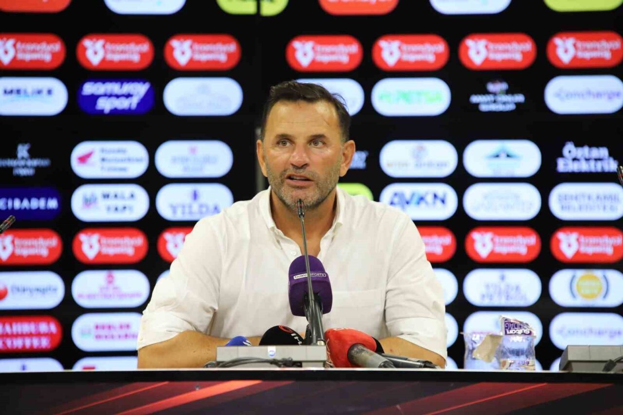 Galatasaray Teknik Direktörü Okan Buruk, 3-0 kazandıkları Gaziantep FK maçının