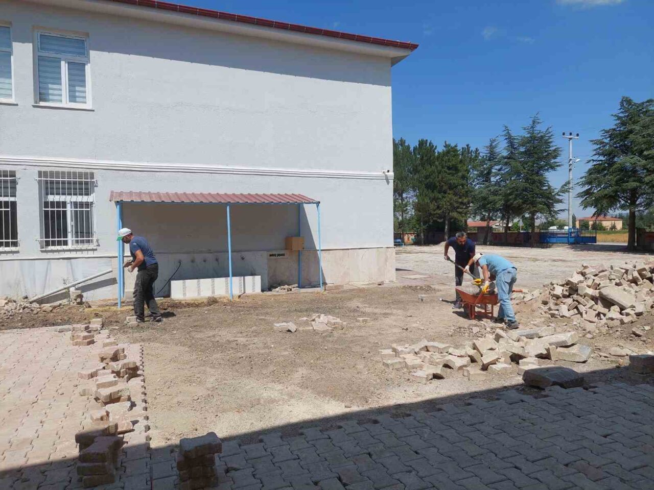 Afyonkarahisar’ın Şuhut ilçesinde 2025-2026 eğitim öğretim yılının başlamasına sayılı günler