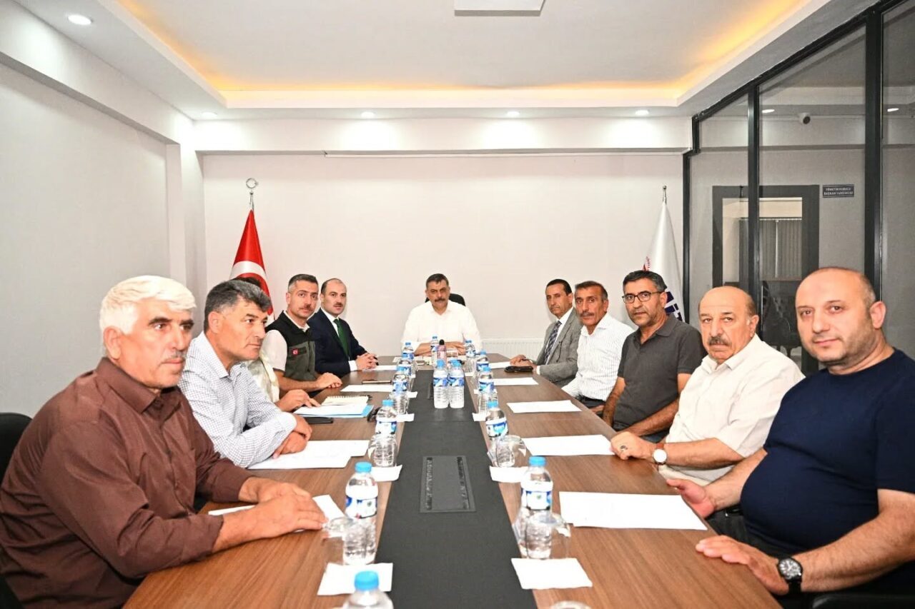 Oltu Organize Sanayi Bölgesi (OSB) Müteşebbis Heyeti Toplantısı Vali Mustafa