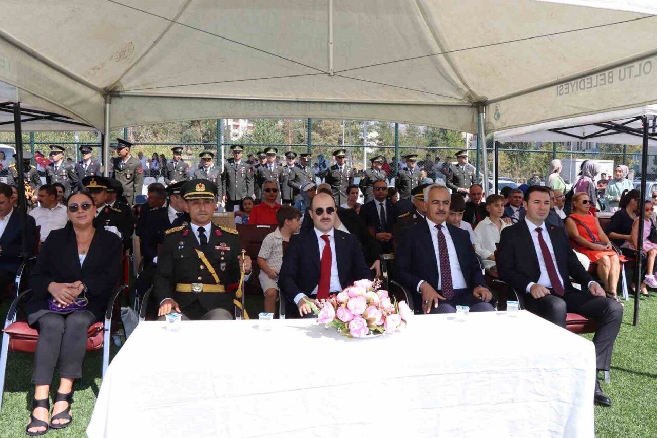 30 Ağustos Zafer Bayramı’nın 103. yıl dönümü, Oltu’da düzenlenen törenlerle