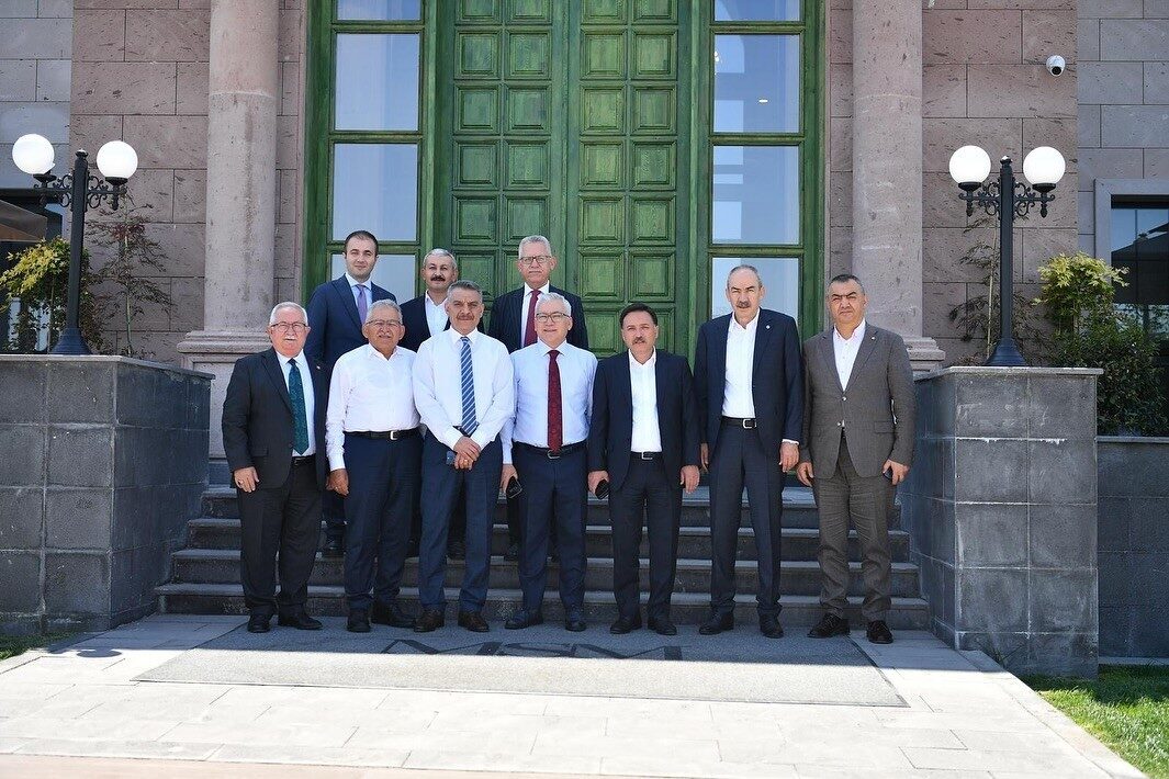 Kayseri Büyükşehir Belediye Başkanı Dr. Memduh Büyükkılıç; Kayseri Valisi Gökmen