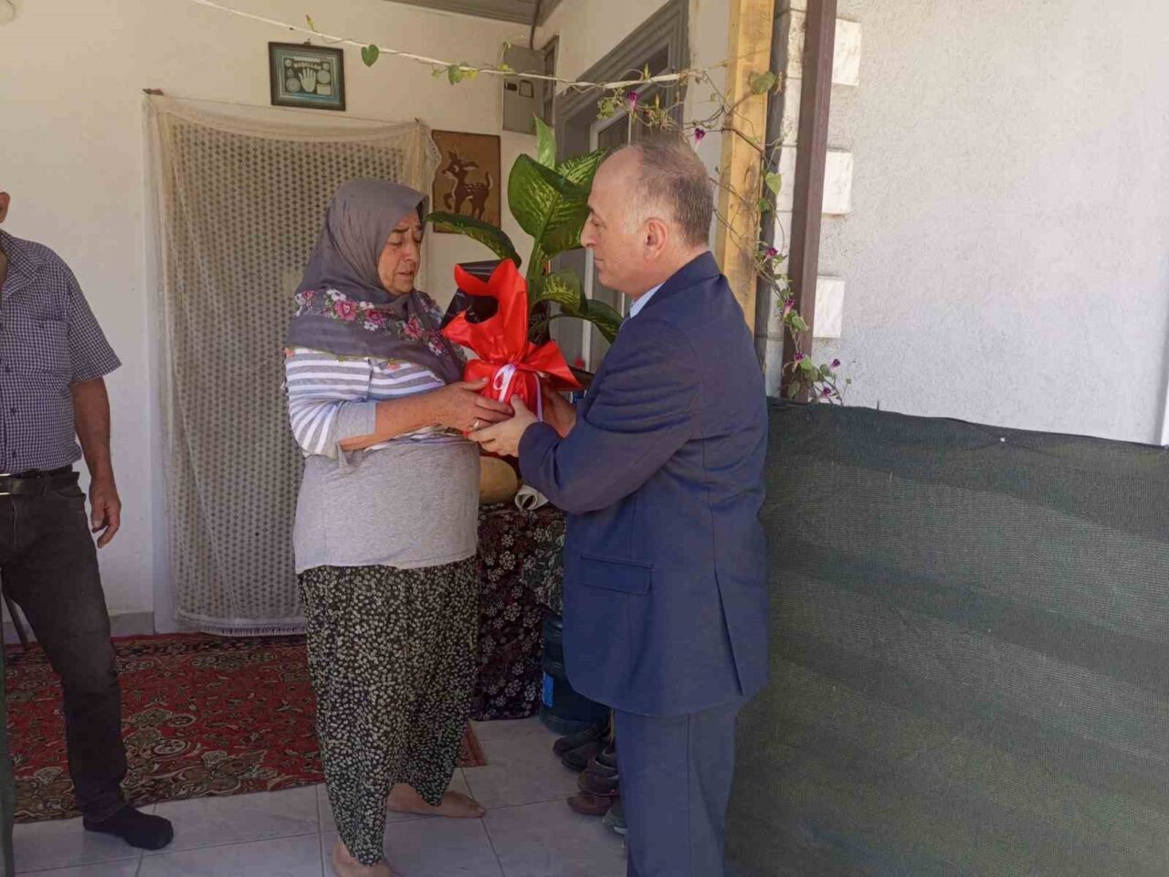 Eskişehir İl Tarım ve Orman Müdürü Yüksel Çil ile beraberindeki