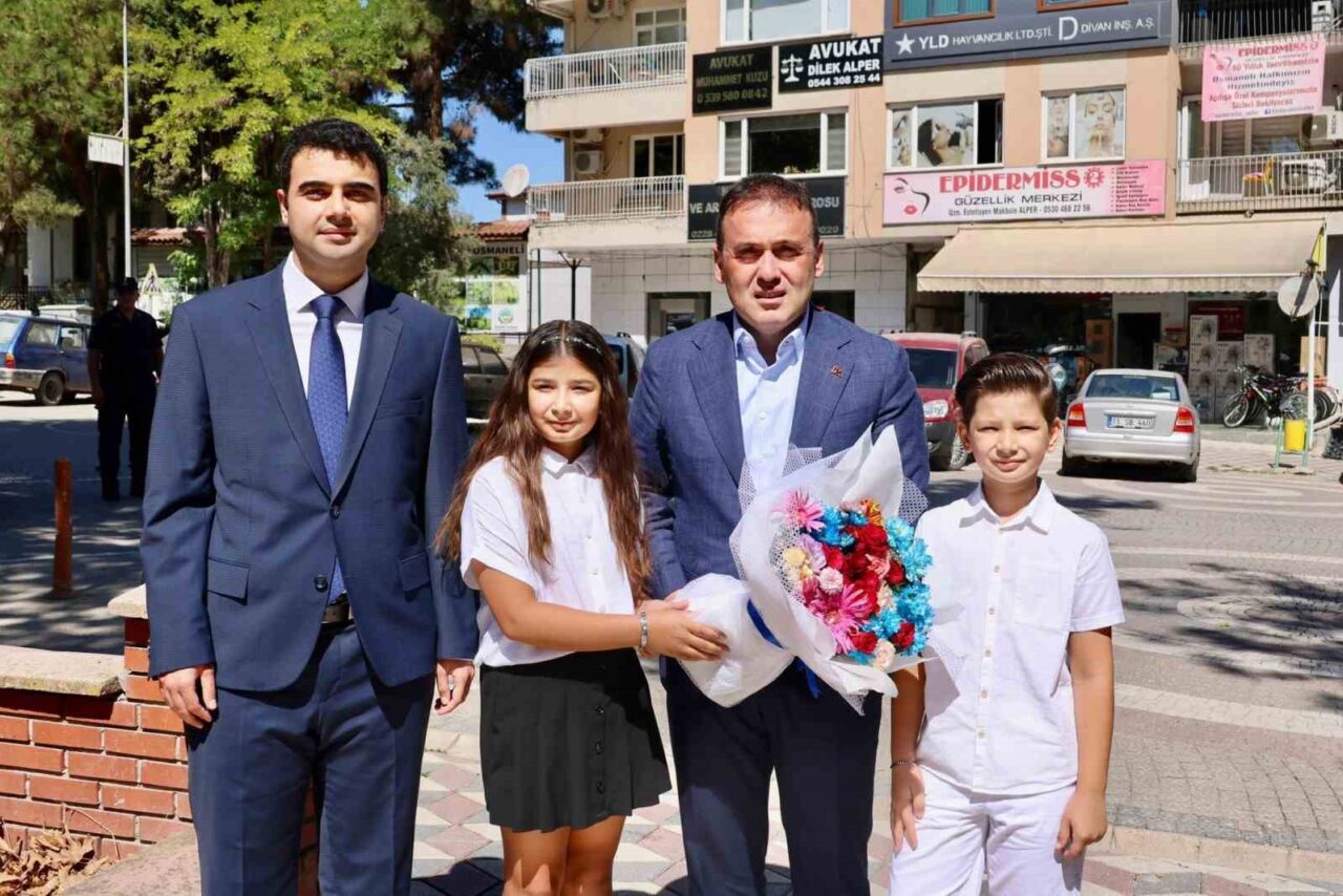 Bilecik Valisi Faik Oktay Sözer, Osmaneli Kaymakamı Abdüssamed Kılıç’a ve