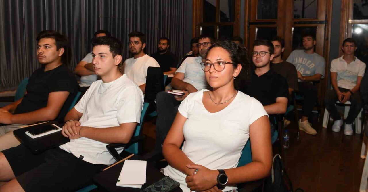 Osmangazi Belediyesi, düzenlediği söyleşilerle işin mutfağında yetişerek büyük başarılar elde