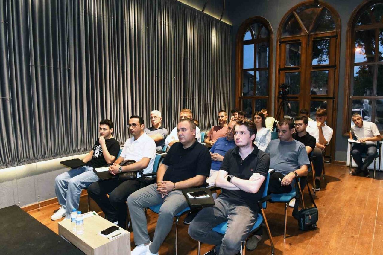 Gençleri girişimcilik konusunda desteklemek isteyen Osmangazi Belediyesi, iş dünyasının ilham