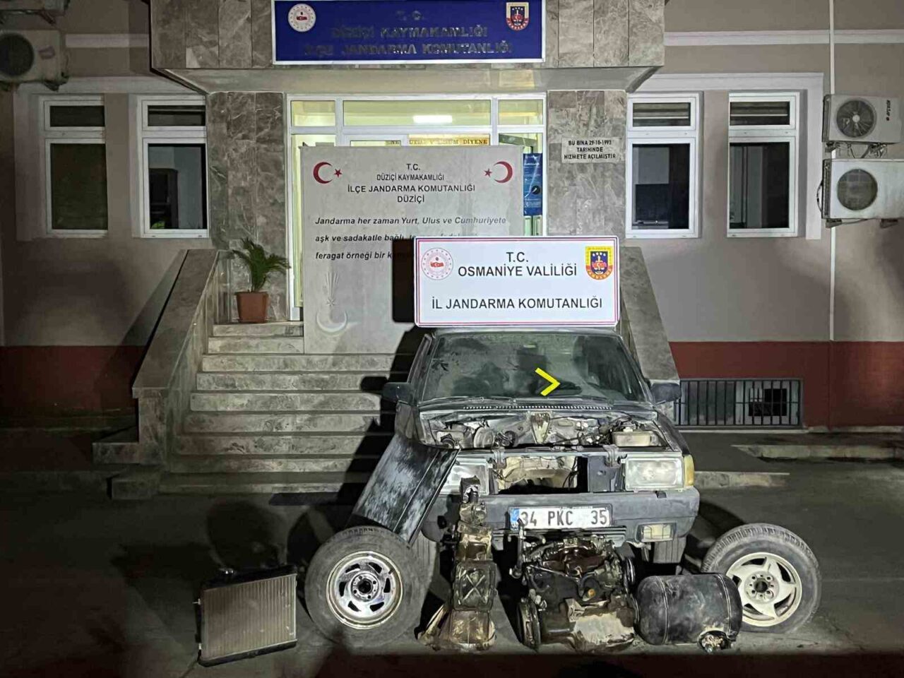 Osmaniye’nin Düziçi ilçesinde çalınan otomobil, Jandarma Suç Araştırma Timleri (JASAT)