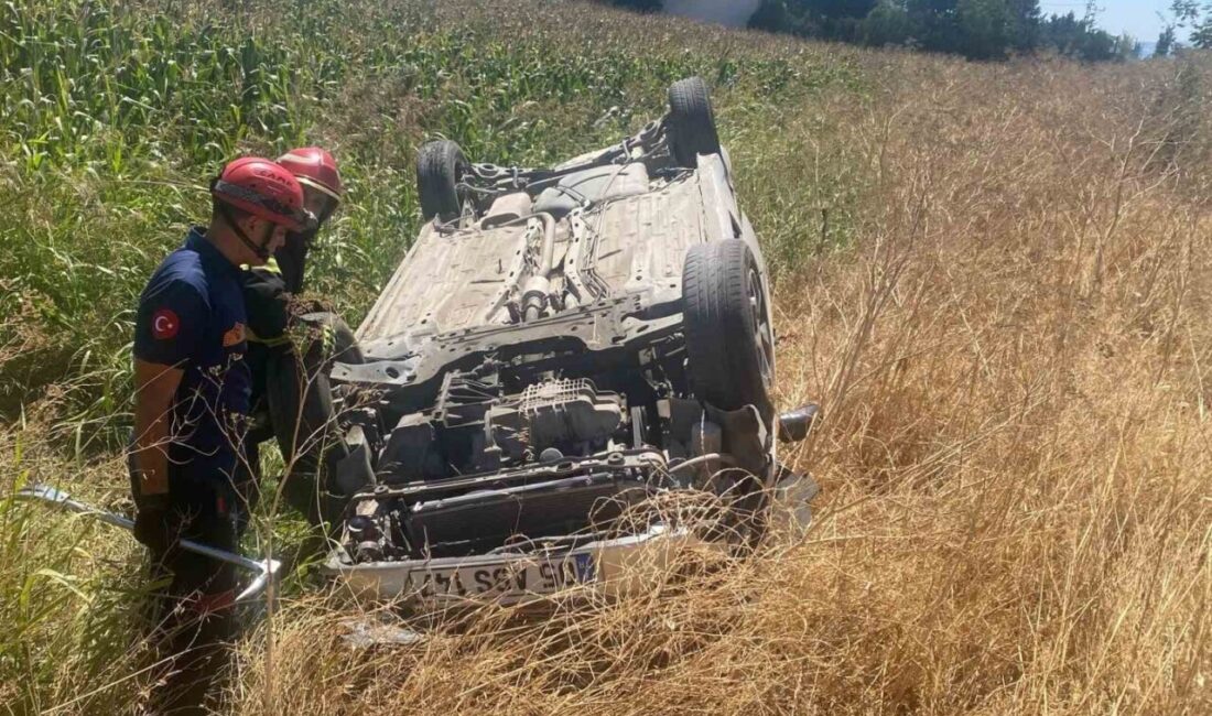 Amasya’nın Suluova ilçesinde kontrolden çıkan otomobil şarampole uçtu. Takla atan