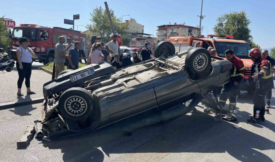 Aydın’ın Efeler ilçesinde ani fren yapan araca çarpmamak için manevra