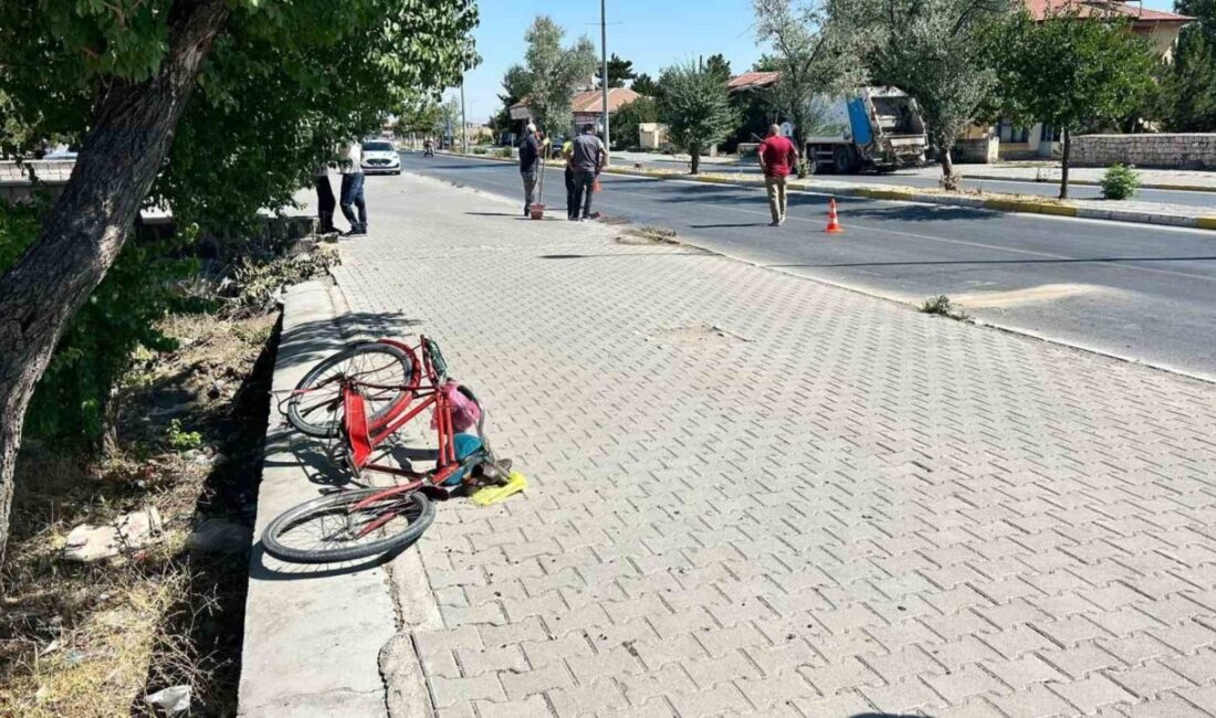 Kayseri’nin Tomarza ilçesinde otomobilin çarptığı bisiklet sürücü yapılan tüm müdahaleye